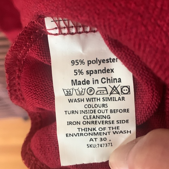 Auxo Collection sweater - Picture 8 of 9